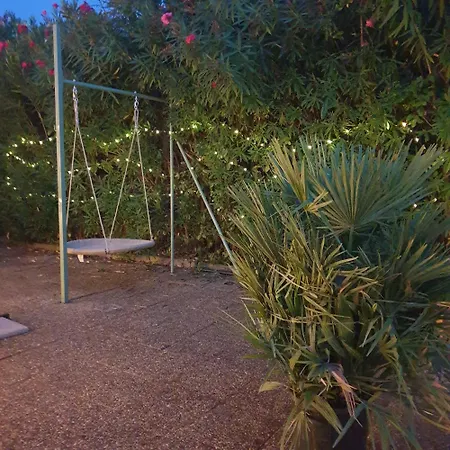 Detached House With Garden *