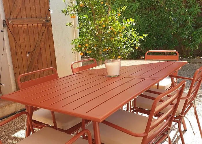 Vakantiehuis Detached House With Garden Sainte-Maxime