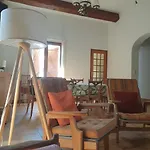 Detached House With Garden *