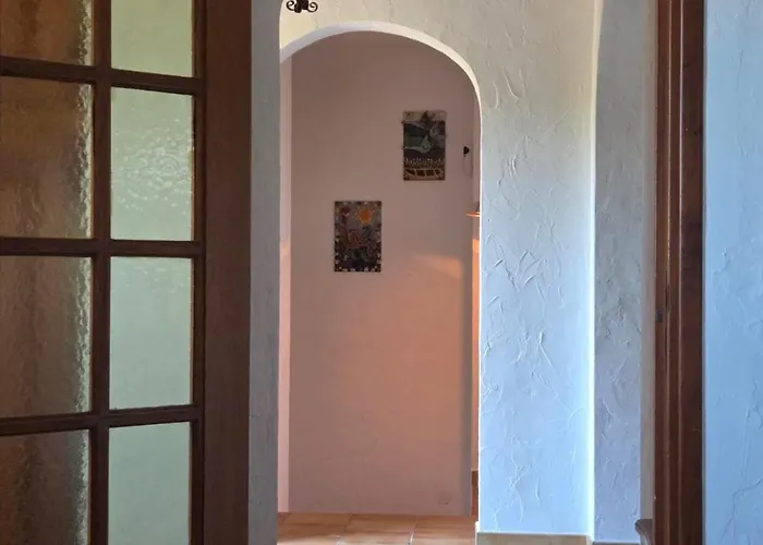 Ferienhaus Detached House With Garden